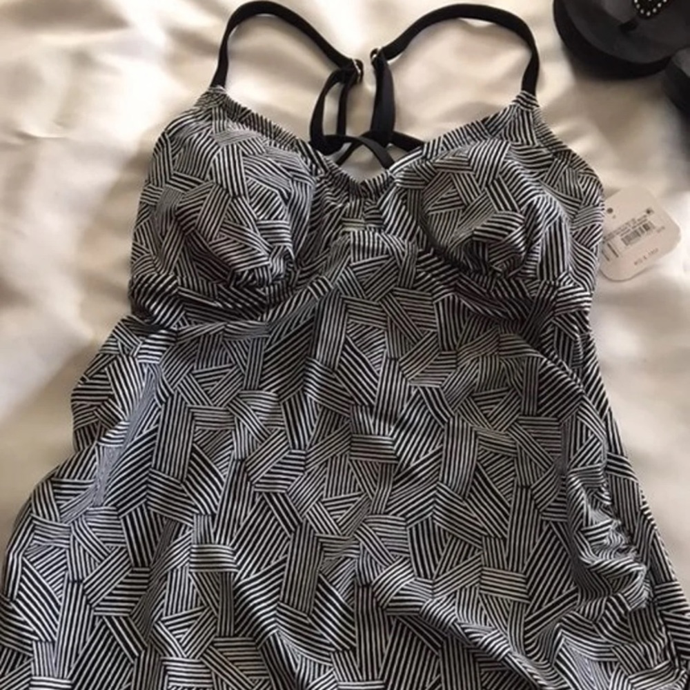 Size S & M maternity tankini top black & white